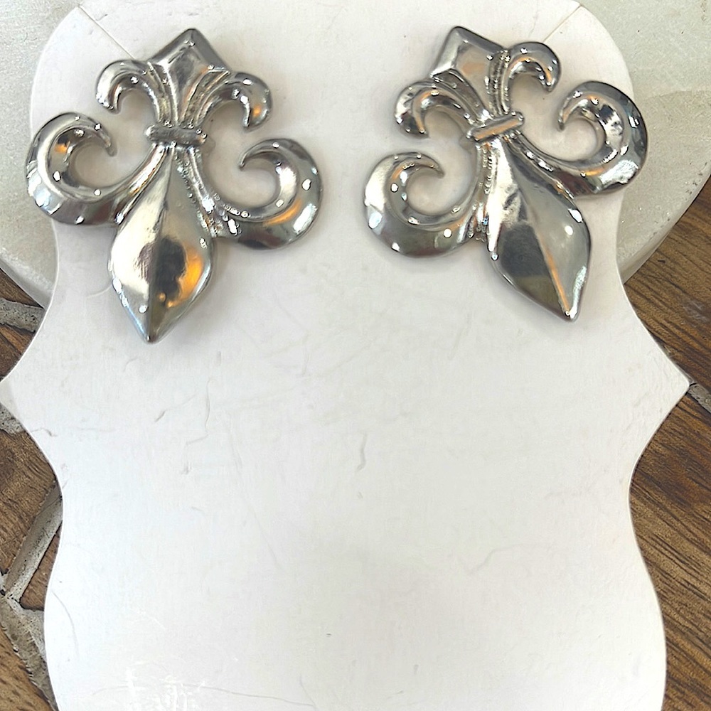 Silver earrings - Picture 2 of 2